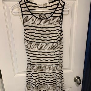 Max Studio Dress EUC